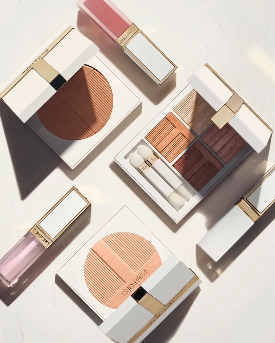 Tom Ford Centers Warm Luminosity Within the Soleil Summer Collection - Image 2