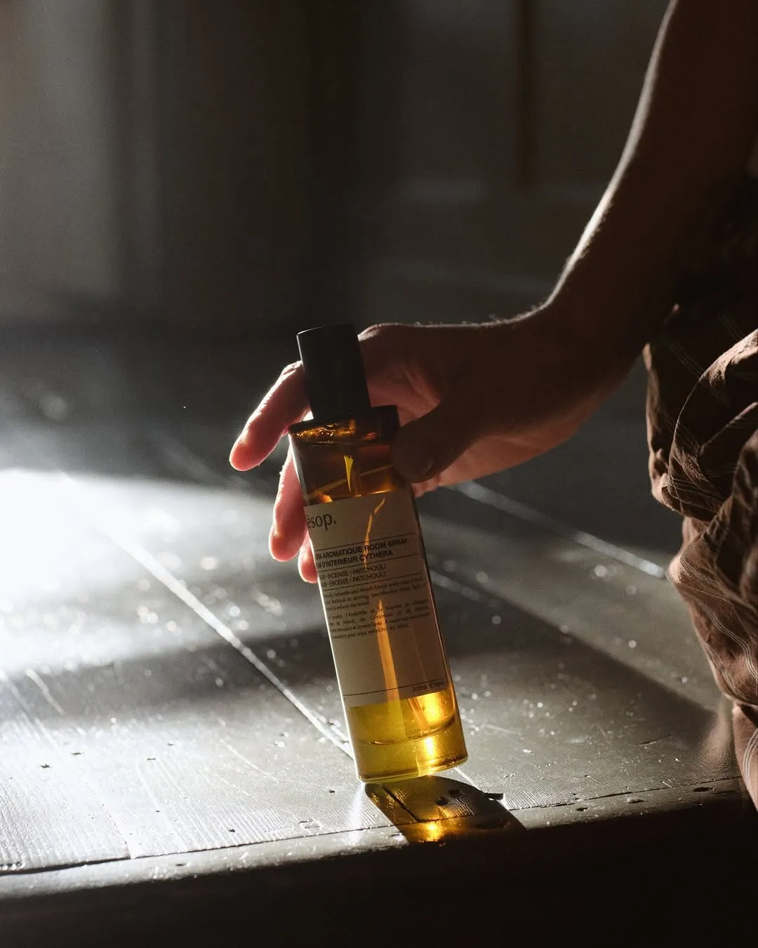 Our Aromatique Room Sprays swiftly uplift a room—with three transportive scents to choose from. Spray with abandon before guests arrive.